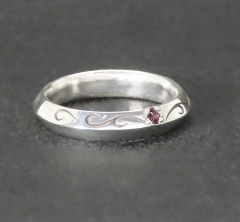 唐草リングのご紹介です!