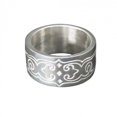 アイヌ文様リング白のご紹介です!