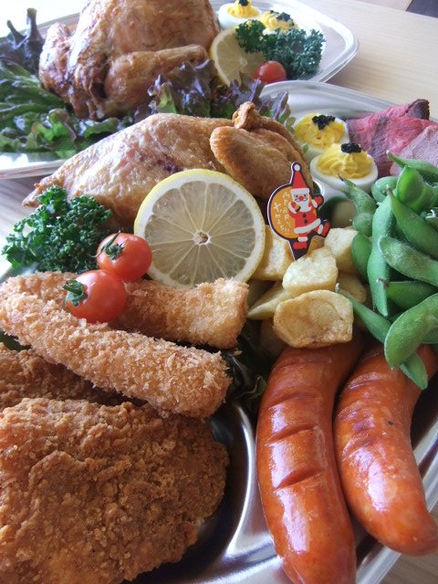 本日のランチとお持ち帰りオードブル