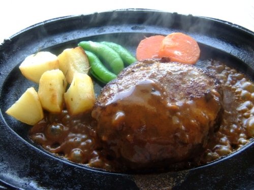 ハンバーグ定食!&牛肉のラグーソース タリアッテレ