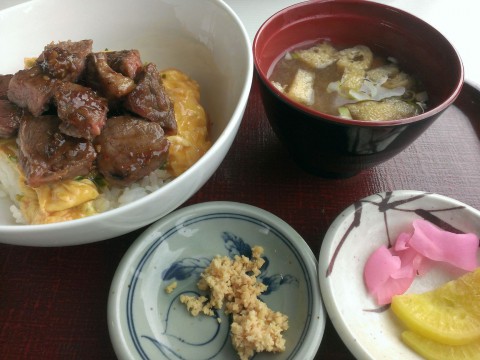 十勝清水牛玉ステーキ丼&牛トロ丼