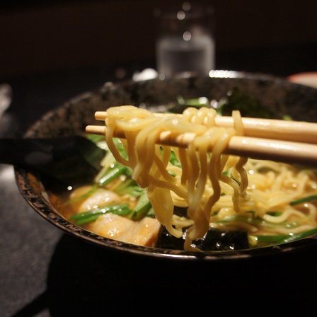 月の兎さんのしょうゆラーメン