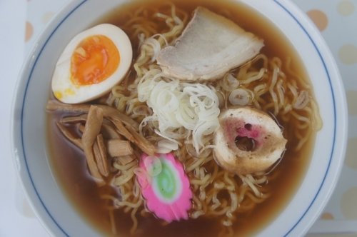 軽食みっちさんの正油ラーメン