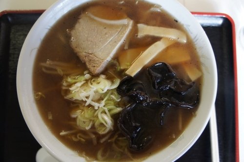 萬来軒さんのしょう油ラーメン(福島町)