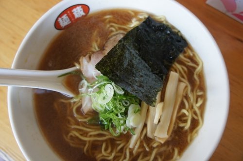えっ、　やめちゃうの！？　麺蔵本店さん