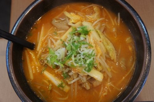 復活!!パルパル亭さんのホルモンラーメン