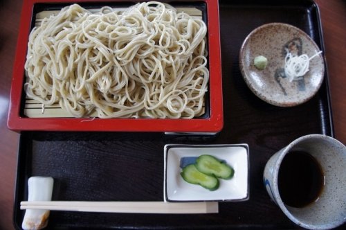 そば処縹（はなだ）さんのセイロ（芽室町）