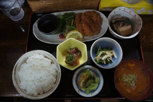 居酒屋ゆらりさんで初ランチ