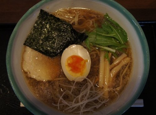 食べおさめは、らあめん創房　藤さんの　しょうゆ