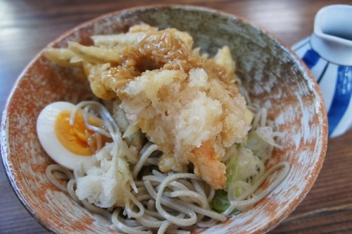 幕別町・お食事処こんぴらさんの冷やしごぼう天そば