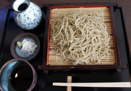 おびひろ縹(はなだ)さんのせいろそば