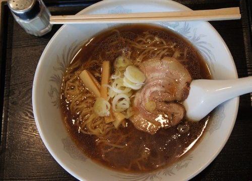 ラーメンとお食事の店　キャビンさんの正油ラーメン