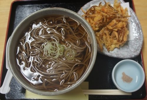 手打ち蕎麦　玄葉さんの桜えびとごぼうのかき揚げそば