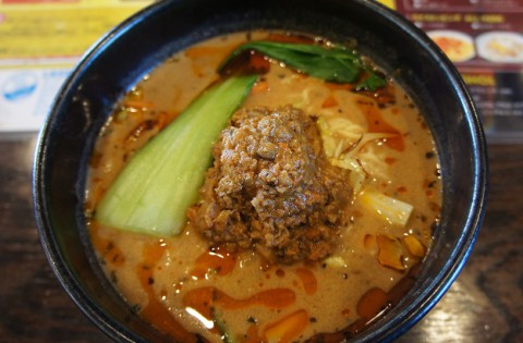 帯広白樺通りスープカレー本舗さんの坦々スープカレーラーメン