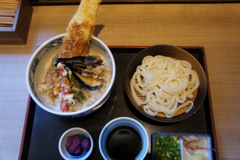 たんた家さんの穴子天丼小うどんセット
