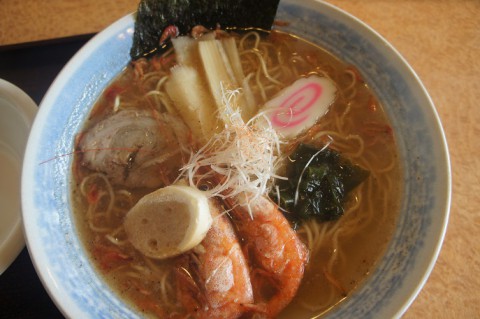 自然派ラーメンめん吉さんのえび塩麺