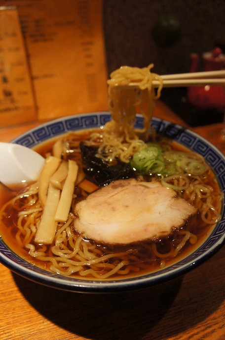 百里香さんの醤油ラーメン