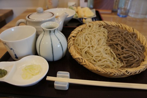 音更町・蕎麦二天さんのざる二色天盛セット