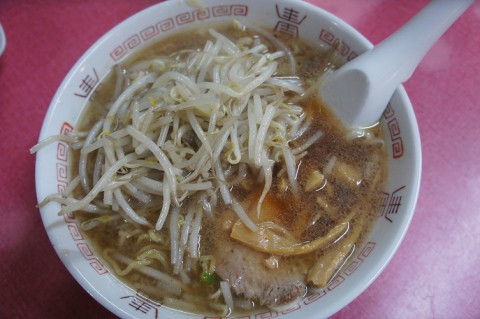 〆の定番!　聚楽さんのしょうゆラーメン&餃子