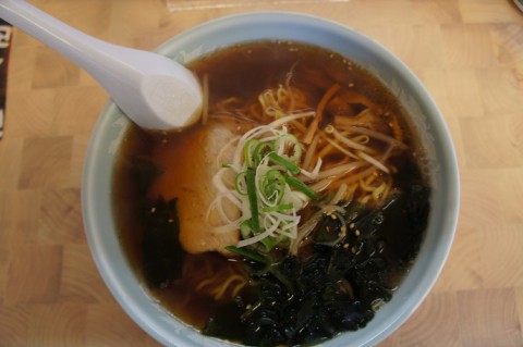 移転!?食堂りょうまさんの醤油ラーメン