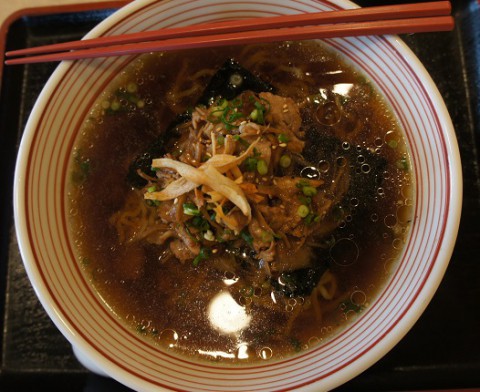 氷灯夜期間限定!芽室町・あかずきんさんの肉ごぼうラーメン