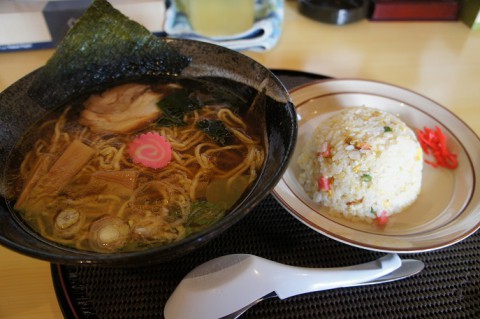 北の勝さんのワンコインメニュー(ラーメン&チャーハン)