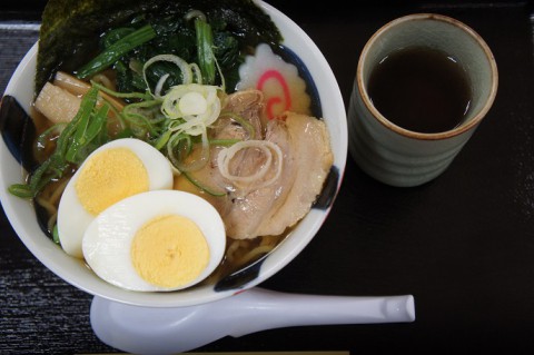 ドンブリー(DONBURY)さんのしょうゆらーめん