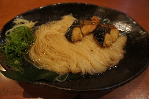 滋賀県長浜市・然(ぜん)やさんの焼き鯖そうめん