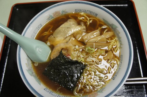 初訪♪　グリルれんがさんの醤油ラーメン