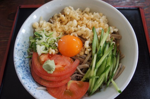 手打ちそば処　飯のさんの冷やしたぬき