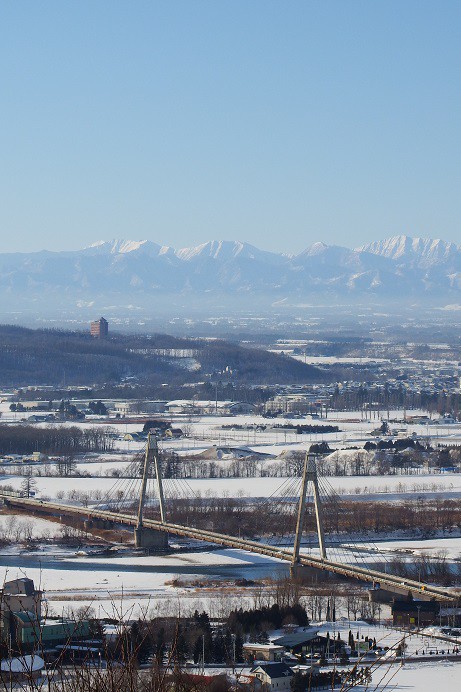 　十勝ケ丘展望台からおめでと～ッ