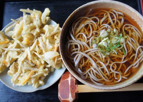 幕別町・食膳場 森脇さんのごぼう天そば