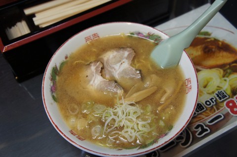 旭川ラーメン村・工房加藤らーめんさんの熟成正油らーめん