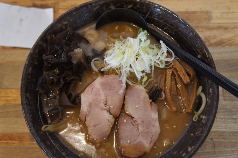 巌窟王さんの焼き醤油らーめん