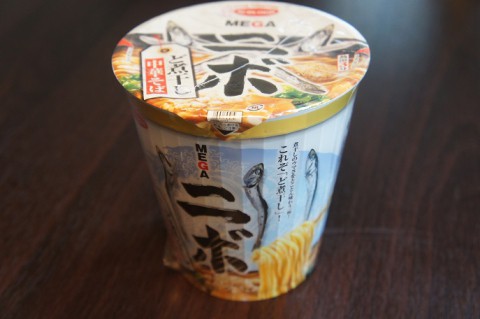 災害非常食!?MEGA二ボど煮干し中華そば~♪
