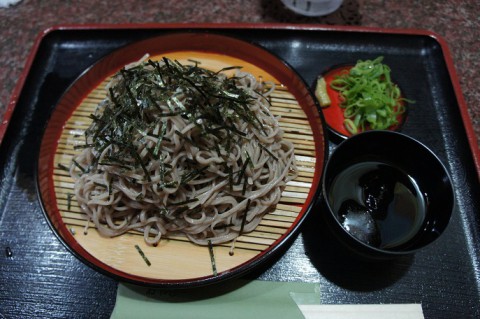 隠れ蕎麦・居酒屋おやじさんのざるそば