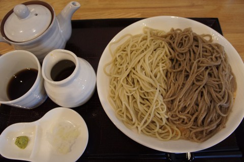 音更町・蕎麦二天さんのざる二色