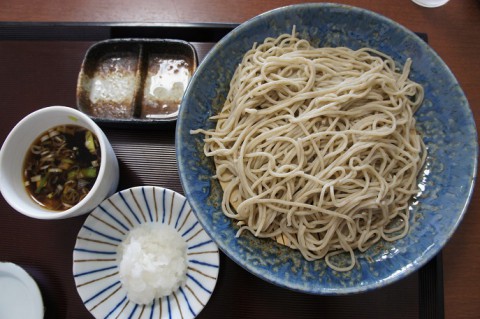 大根おろしかけ放題!　開拓舎さんのもりそば