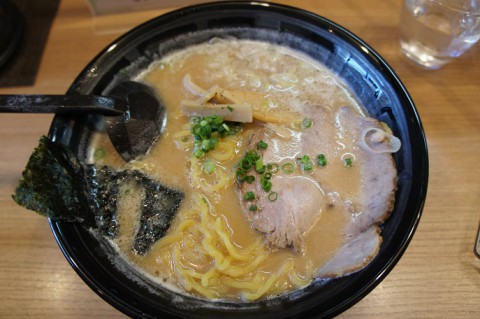 新オープン! らーめん喜一郎さんのしょうゆ