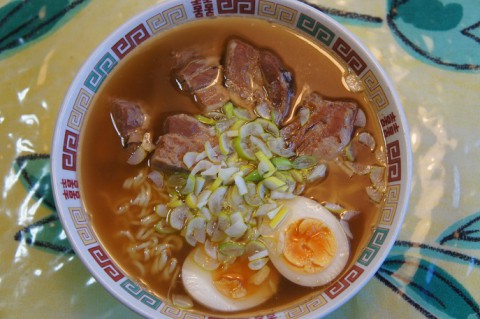 食いしん坊主軒の角煮ラーメン