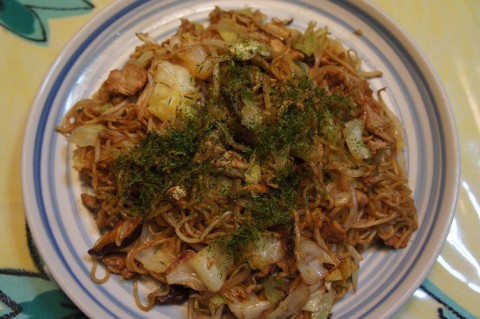 ハイブリッドな焼きそば!?