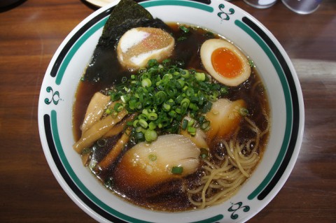 まるほラーメン店さんのとりだし魚介しょうゆ