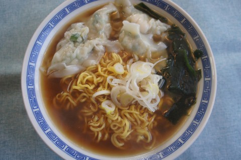 食いしん坊主軒の餃子ラーメン～♪