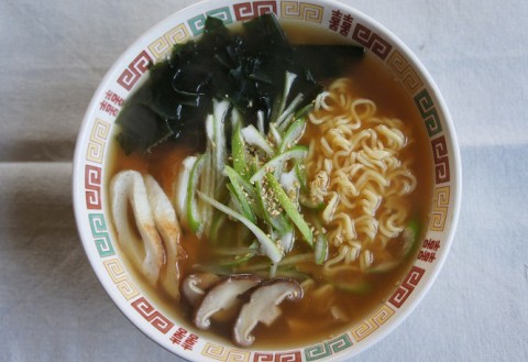 食いしん坊主軒の醤油ラーメン