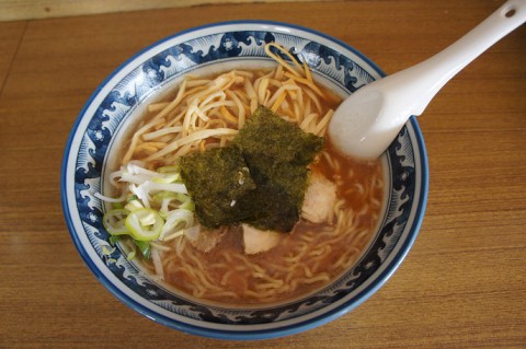 仙人掌(しゃぼてん)さんの醤油らーめん