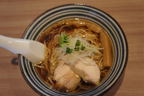 新店再訪・麺屋伊とうさんの鶏そば醤油