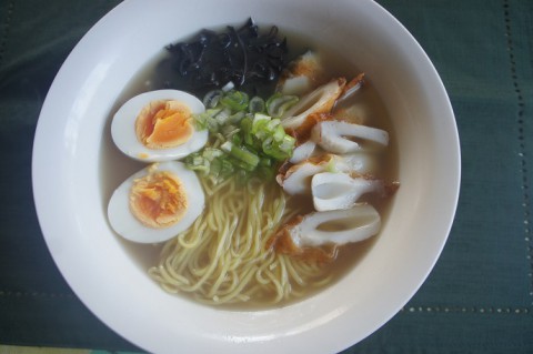 食いしん坊主軒の鯛だし塩らーめん