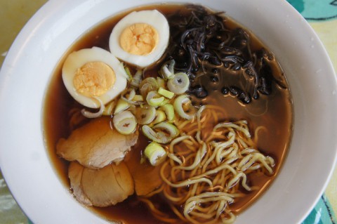 食いしん坊主軒の醤油ラーメン