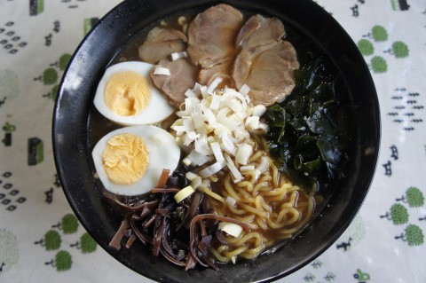 さっぽろラーメン桑名・醤油とんこつ