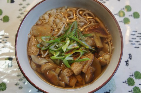 食いしん坊主庵のきのこ蕎麦